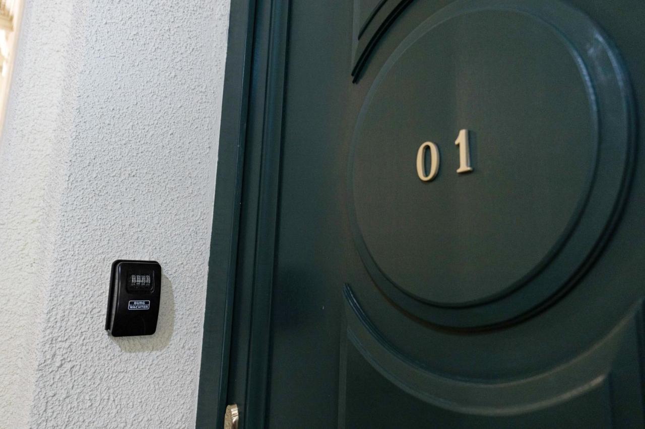 Ozone One Apartment Budapest Exterior foto